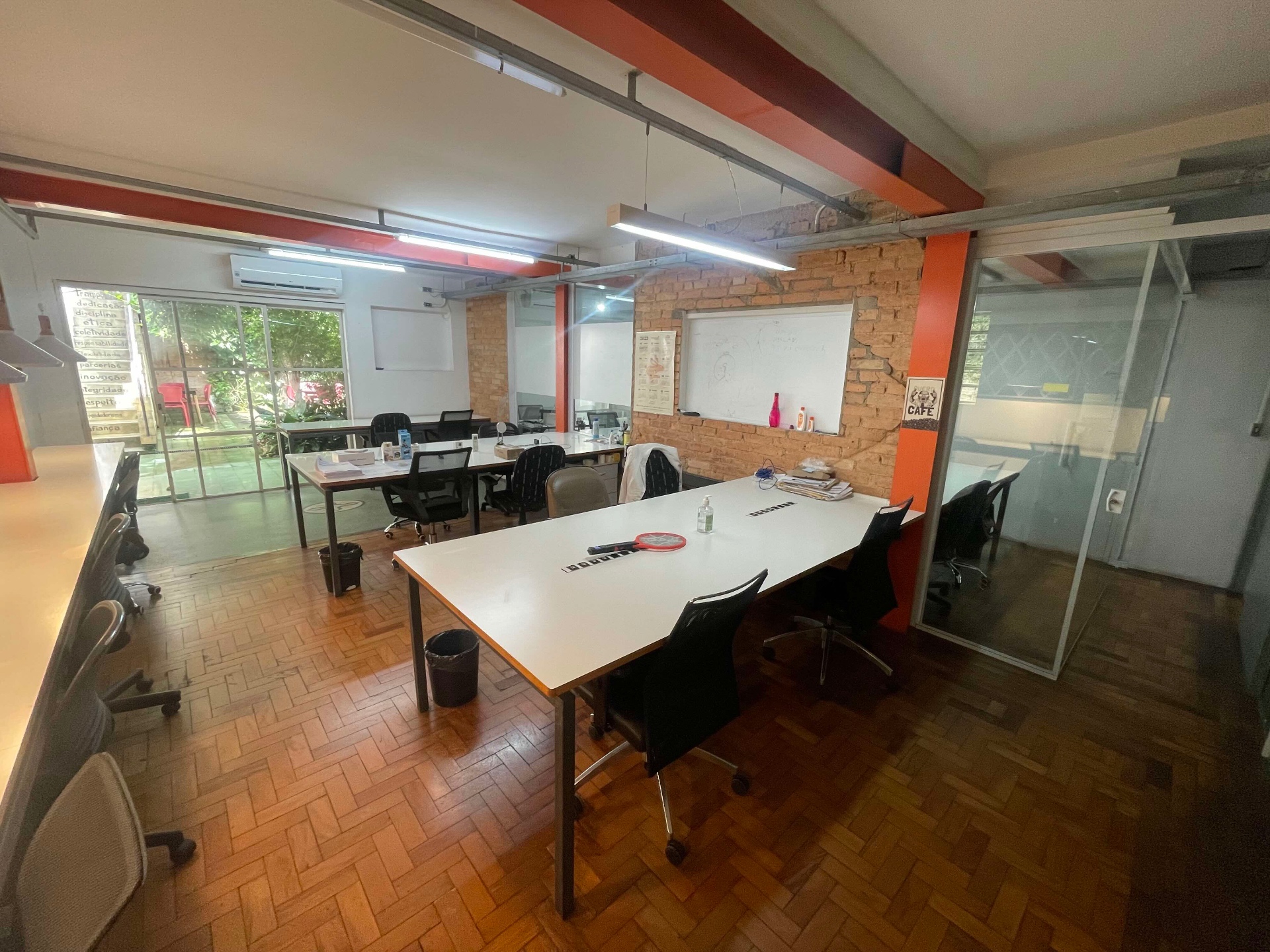 Sala de coworking interna